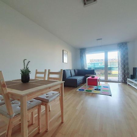 Near Lake One Bedroom Cute Apartment Wien Exterior foto