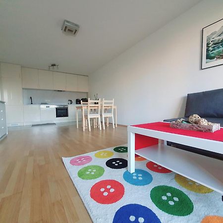 Near Lake One Bedroom Cute Apartment Wien Exterior foto