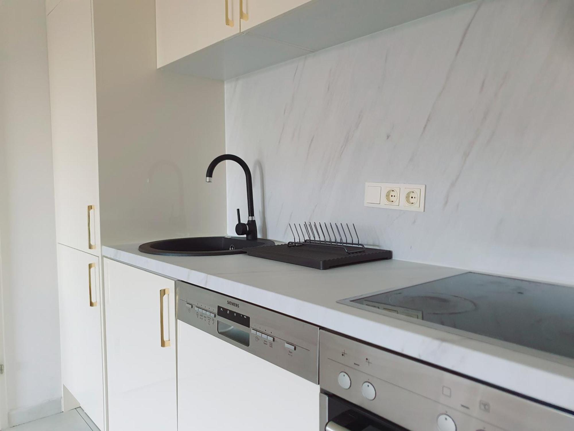 Near Lake One Bedroom Cute Apartment Wien Exterior foto